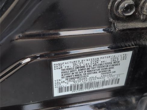 Used 2024 Nissan Sentra SV FWD image 13