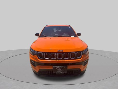 Used 2026 Jeep Compass Latitude AWD/4WD image 9