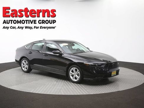 Used 2025 Honda Accord LX image 48