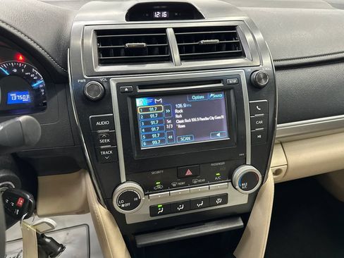 Used 2012 Toyota Camry LE FWD image 22