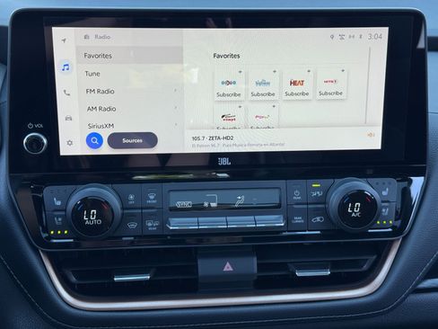 Used 2024 Toyota Grand Highlander AWD Hybrid image 25