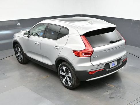 Used 2025 Volvo XC40 B5 Plus AWD/4WD image 45