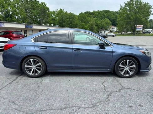 Used 2018 Subaru Legacy 3.6R Limited AWD/4WD image 8