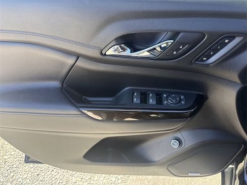 Used 2023 GMC Acadia AT4 w/ Technology Package image 13