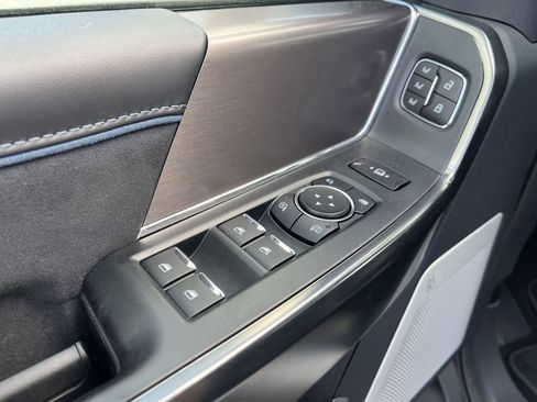 New 2026 Ford F250 Platinum image 18