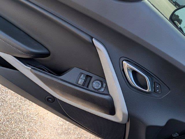 Used 2021 Chevrolet Camaro LT RWD image 11