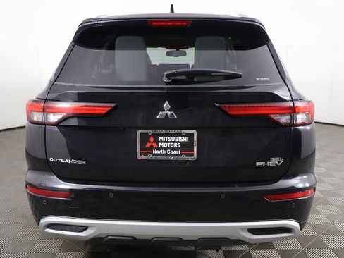 Used 2023 Mitsubishi Outlander SEL AWD/4WD image 17