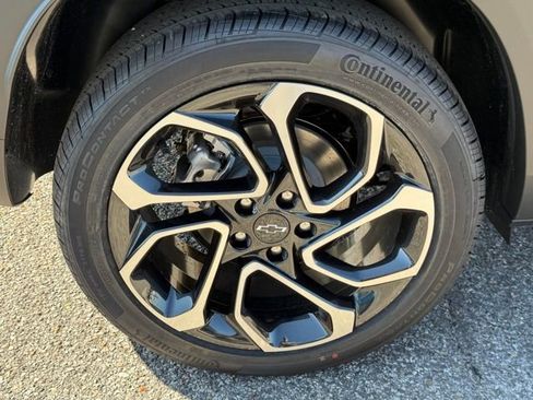 New 2026 Chevrolet Trax RS w/ Driver Confidence Package image 9