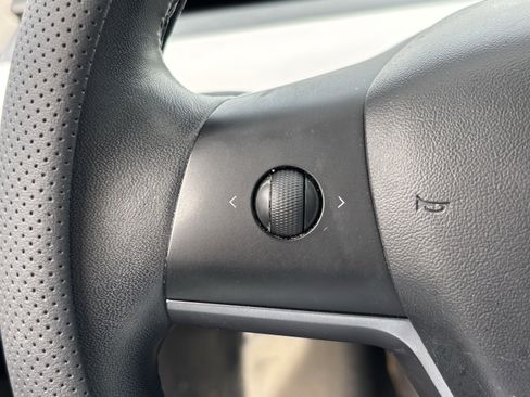 Used 2019 Tesla Model 3 Performance image 19