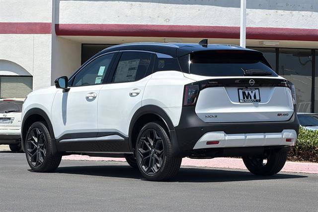 New 2026 Nissan Kicks SR AWD/4WD image 6