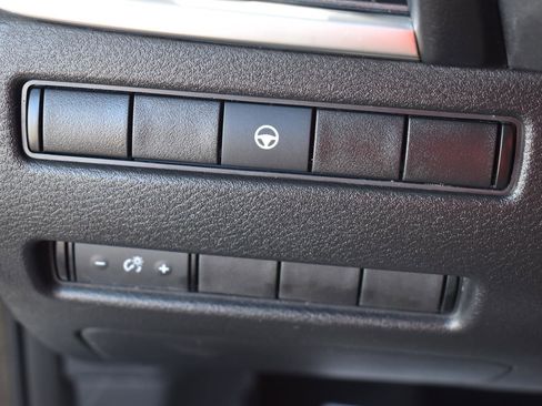 Used 2021 Nissan Rogue SV FWD image 45