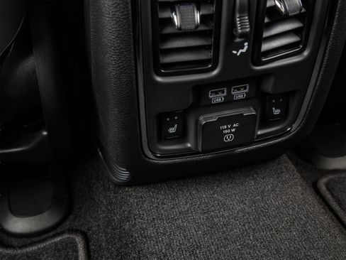 Used 2015 Jeep Grand Cherokee Overland w/ Advanced Technology Group RWD image 29