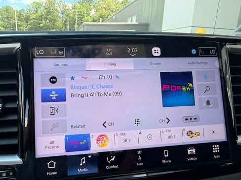 New 2027 Chrysler Pacifica Limited FWD image 12
