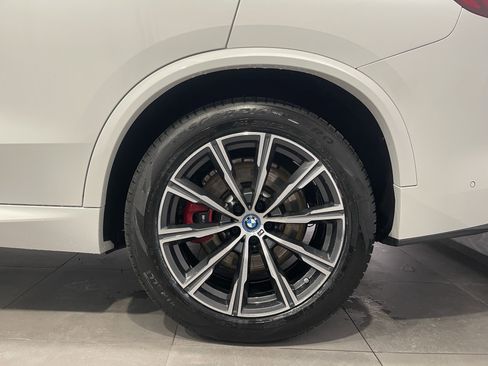 Certified 2023 BMW X5 xDrive45e w/ Executive Package image 8