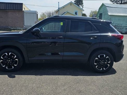 Used 2022 Chevrolet TrailBlazer LT w/ Convenience Package AWD/4WD image 4