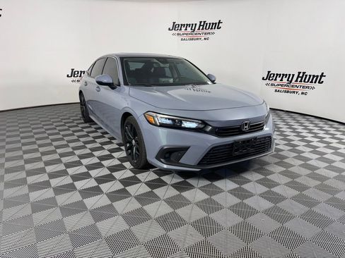 Used 2024 Honda Civic Touring image 8