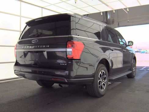 Used 2024 Ford Expedition Max XLT RWD image 4