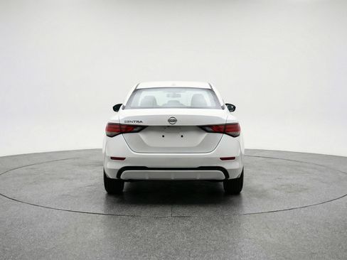 Used 2025 Nissan Sentra SV image 7