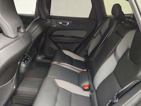 Used 2023 Volvo XC60 B6 Ultimate w/ Protection Package Premier AWD/4WD image 21