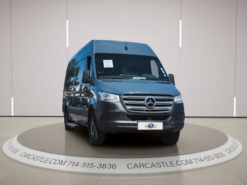 Used 2019 Mercedes-Benz Sprinter 170 image 3