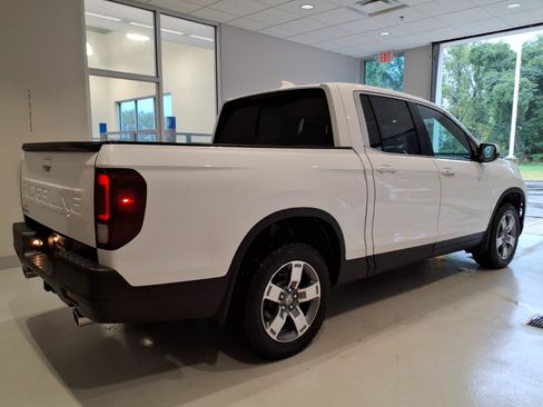 Used 2024 Honda Ridgeline RTL image 11