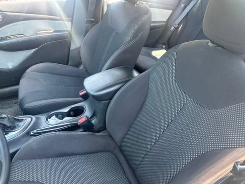 Used 2015 Dodge Dart SXT FWD image 9