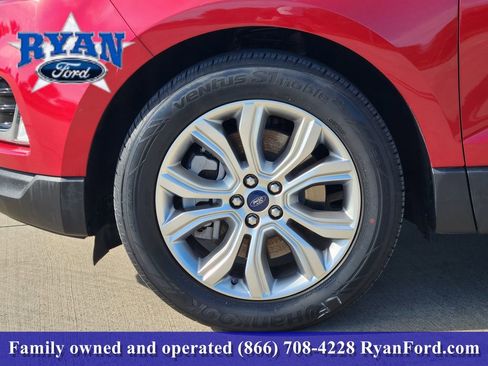Used 2022 Ford Edge Titanium w/ Equipment Group 301A AWD/4WD image 7