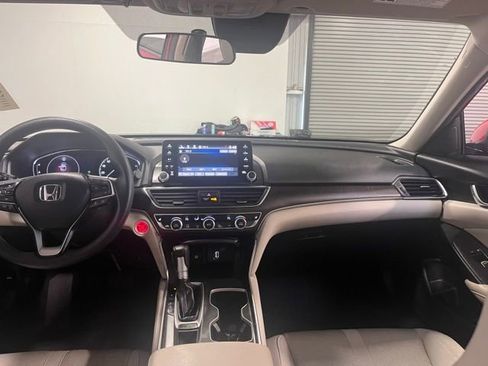 Used 2018 Honda Accord EX image 20