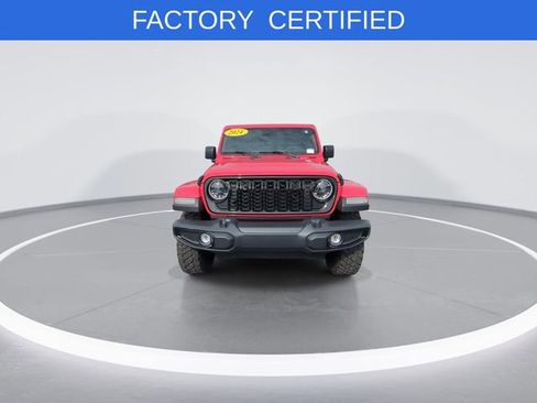 Certified 2024 Jeep Gladiator Sport image 3