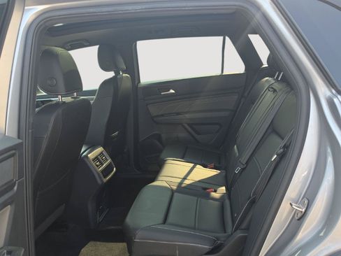 Certified 2023 Volkswagen Atlas Cross Sport SE w/ Panoramic Sunroof Package AWD/4WD image 6