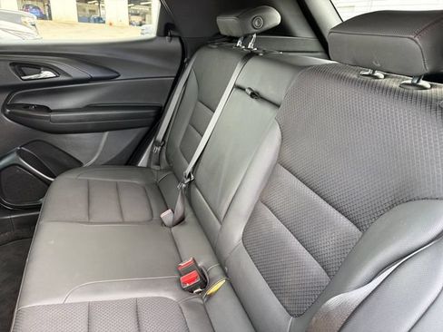 Used 2023 Chevrolet TrailBlazer RS w/ Convenience Package AWD/4WD image 22
