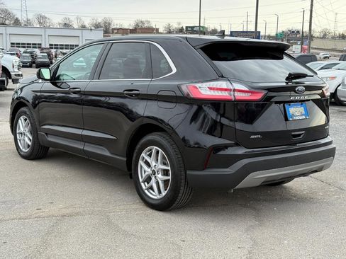 Used 2024 Ford Edge SEL image 5