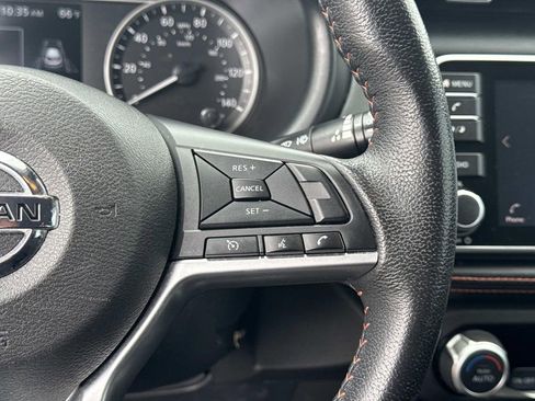 Certified 2020 Nissan Kicks SR image 27