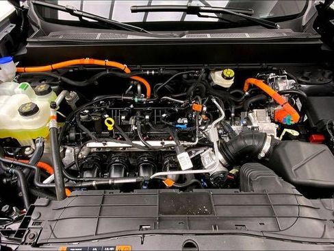 Used 2022 Ford Maverick Lariat w/ Lariat Luxury Package image 28