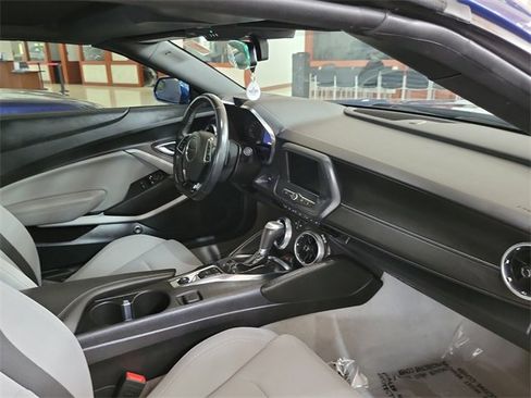 Used 2023 Chevrolet Camaro LT w/ RS Package image 17