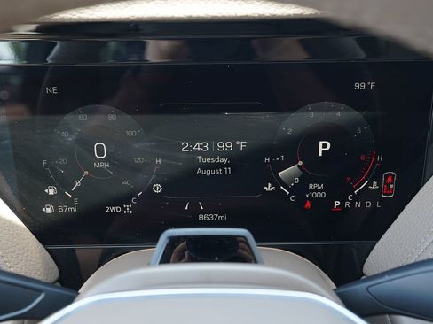 Used 2026 GMC Yukon XL Denali w/ Advanced Technology Package AWD/4WD image 11