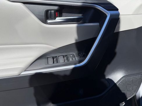 Used 2023 Toyota RAV4 XLE image 16
