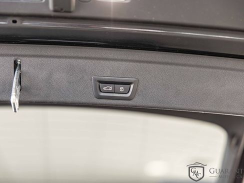 Used 2025 BMW X6 M Competition w/ Executive Package image 18