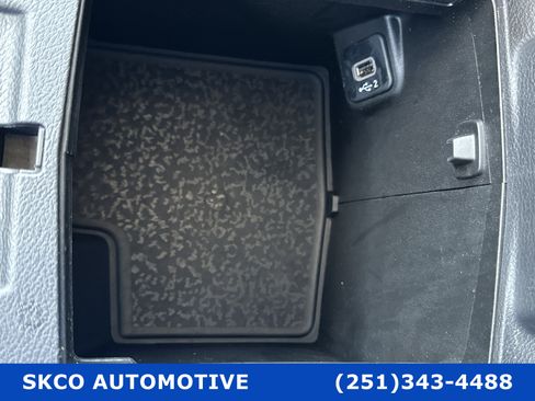 Used 2020 Jeep Wrangler Unlimited Sahara image 24