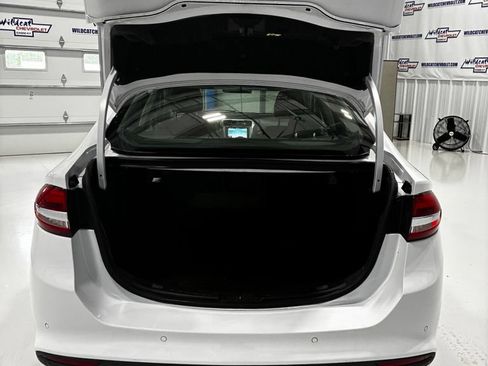 Used 2018 Ford Fusion SE w/ Fusion SE Technology Package FWD image 32
