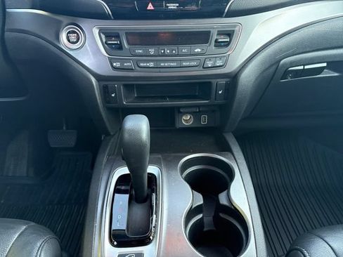 Used 2019 Honda Pilot EX-L image 11