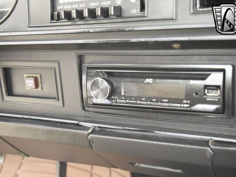 Used 1987 Dodge D/W Truck 150 image 27