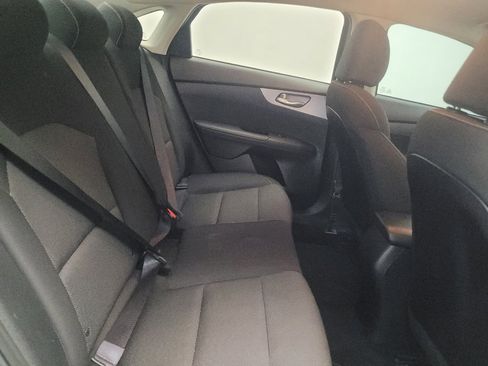 Used 2024 Kia Forte LXS FWD image 19