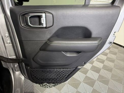 Used 2019 Jeep Wrangler Unlimited Sahara image 52