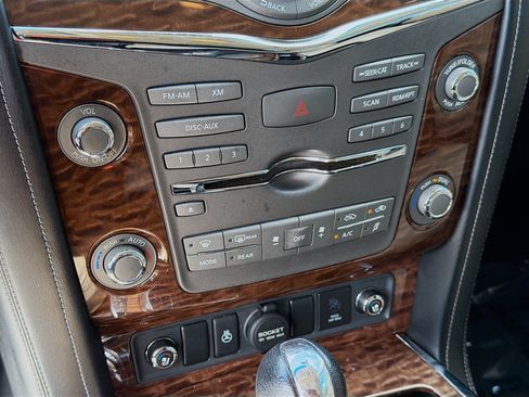 Used 2017 Nissan Armada Platinum RWD image 12