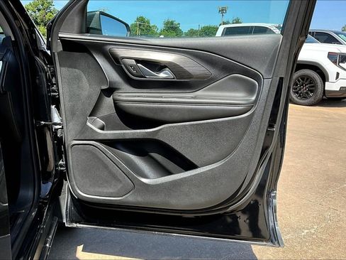 Used 2023 GMC Terrain SLT image 22