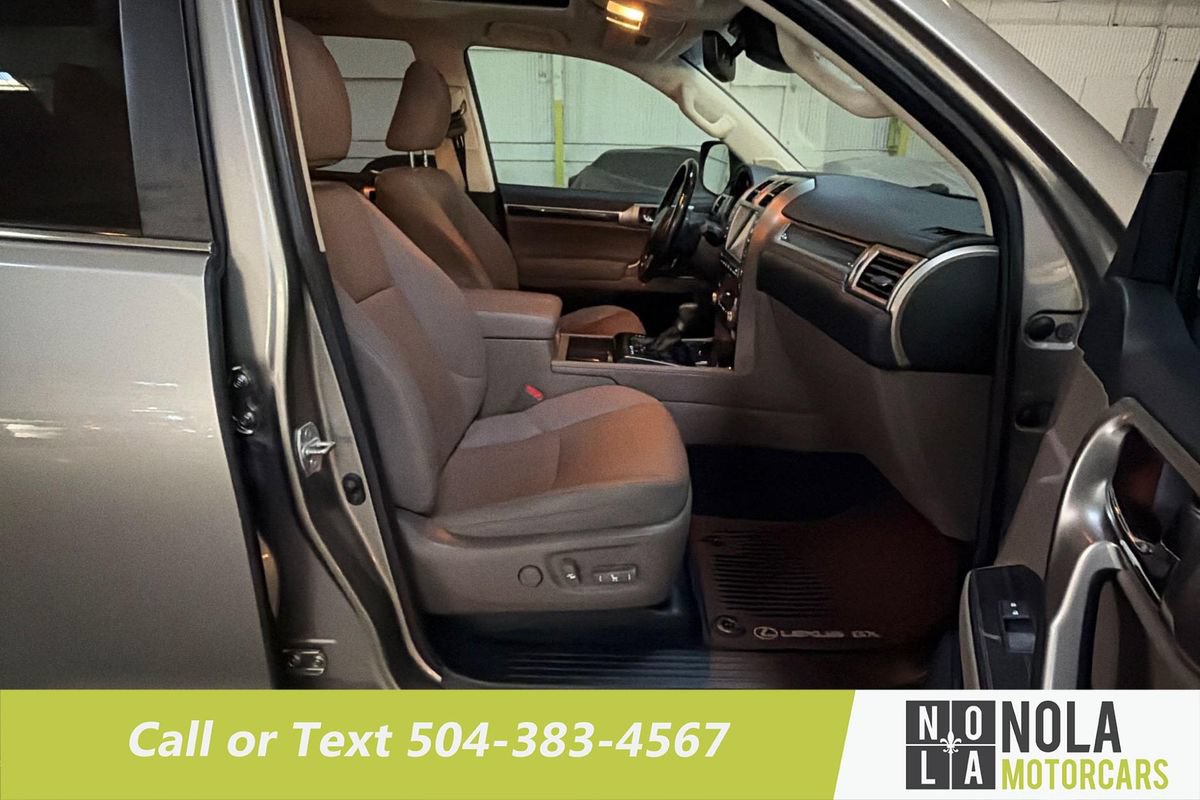 Used 2020 Lexus GX 460 Premium w/ Premium Package AWD/4WD image 30