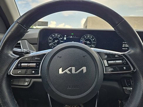 Certified 2024 Kia Seltos SX w/ SX Sunroof Package AWD/4WD image 13