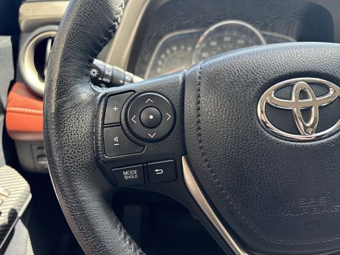 Used 2013 Toyota RAV4 Limited AWD/4WD image 19