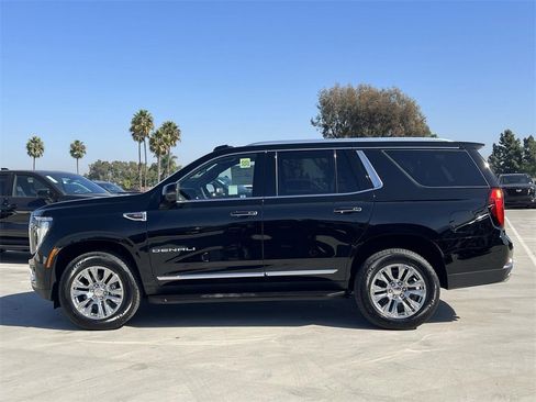 New 2026 GMC Yukon Denali image 7